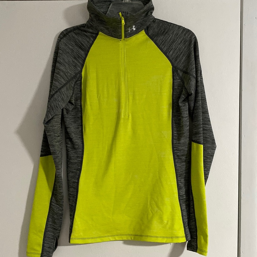 Women’s Under Armour Large Active Top